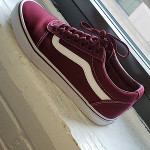 💥Men Vans Ward Skate Shoes-NWOT NEVER WORN!💥